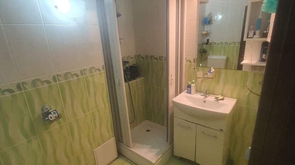 Decomandat aproape de Spitalul Judetean - Poză 8