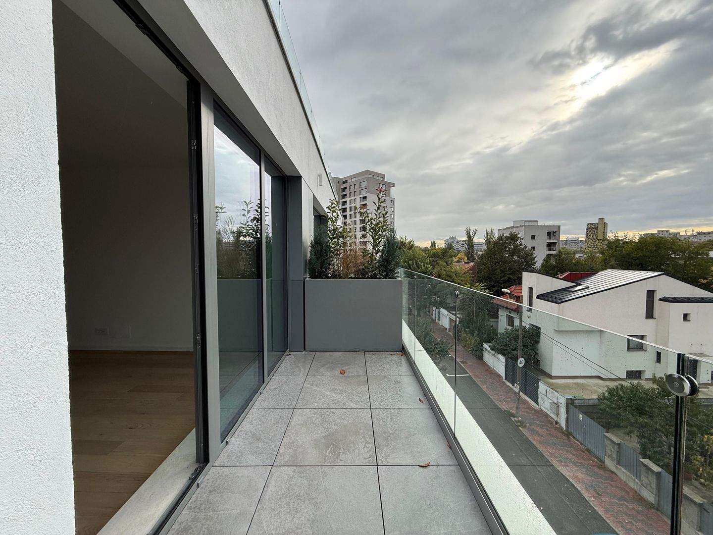 Studio | 41,9 mp utili | terasa de 7,7 mp | imobil nou | Timpuri Noi - Poză 6