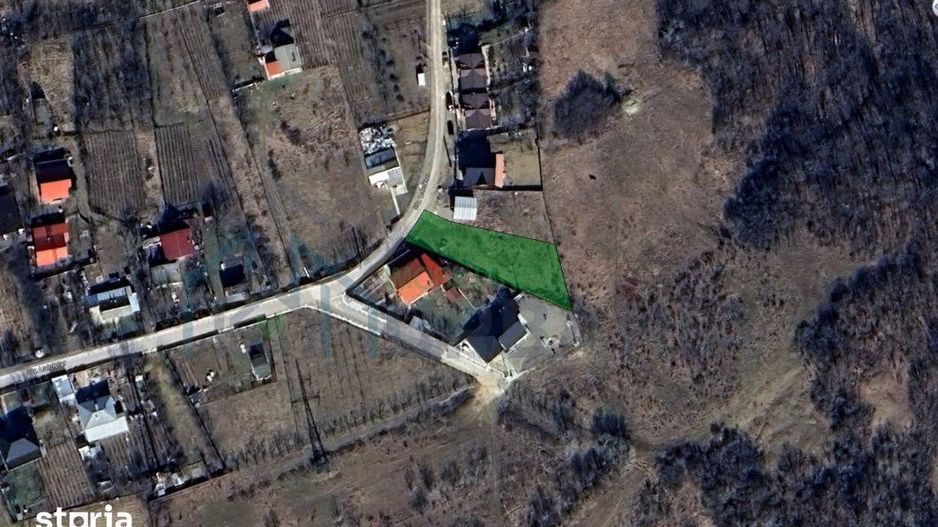 Teren intravilan de 870 mp în satul Păun, comuna Bârnova, strada Lalelelor nr. 20 – toate utilitățile la poartă - Poză 1