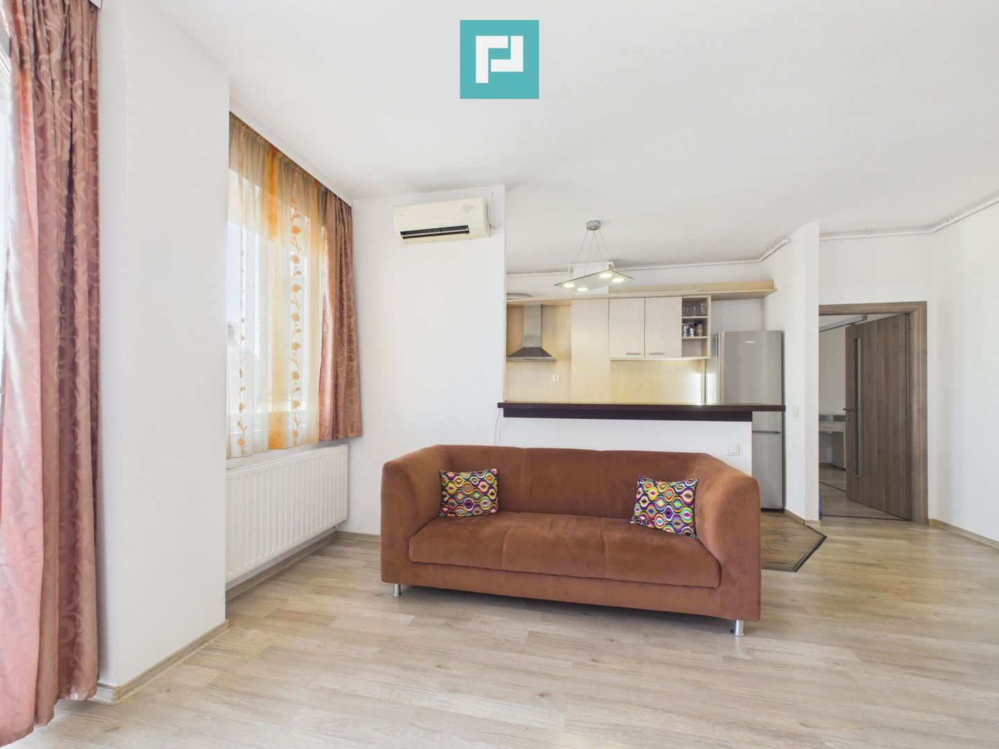 Apartament 3 camere de închiriat ARED UTA - Poză 6