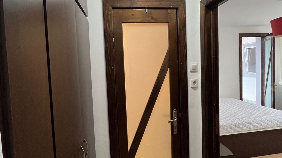 AP. 2 CAMERE DRISTOR, BLOC REABILITAT, BUCATARIE INCHISA, METROU - Poză 6