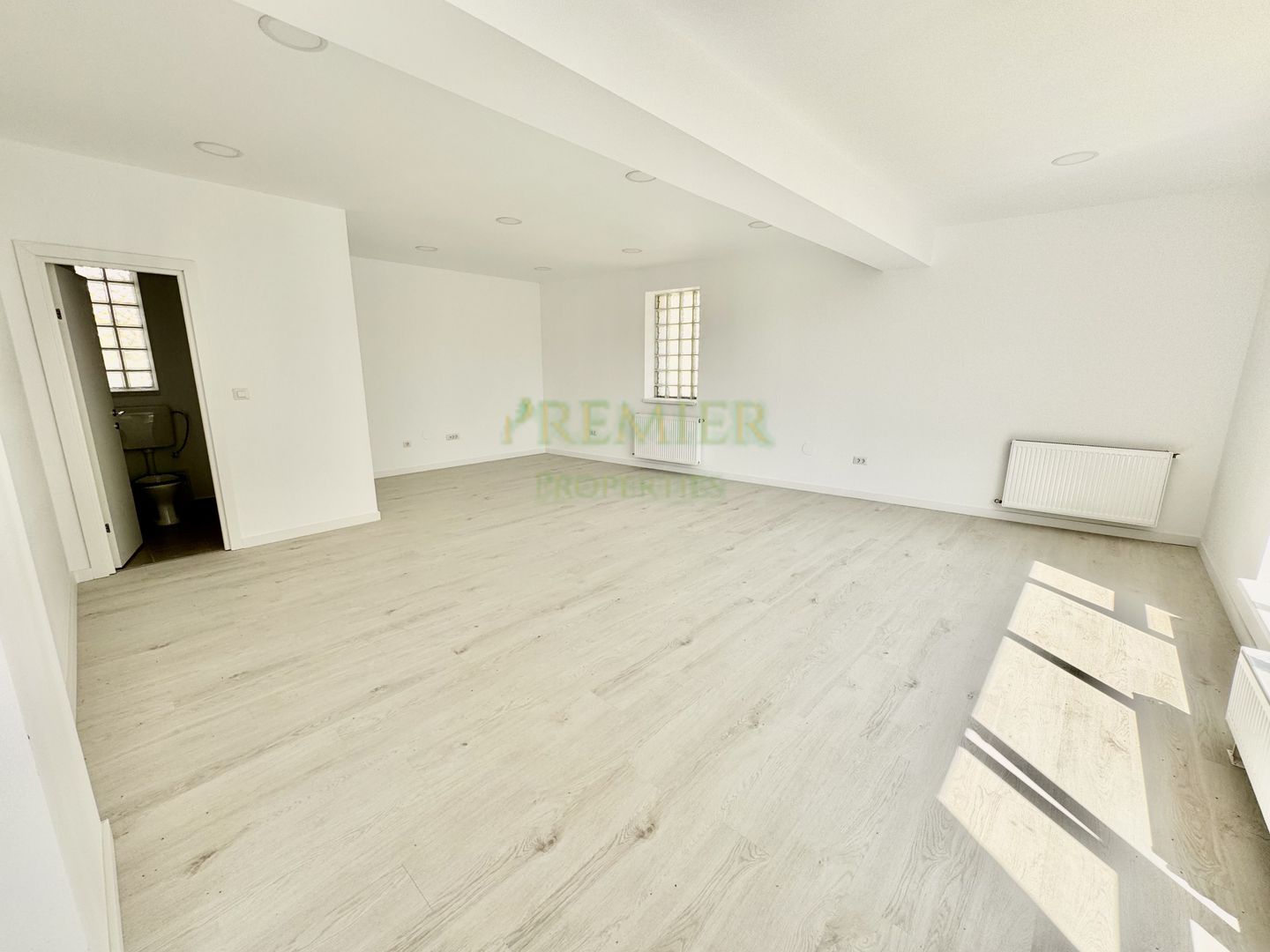 CLADIRE DE BIROURI | AZIL, GRADINITE, SCOLI, CABINETE MEDICALE, NOTARIAT, AVOCAT - Poză 6