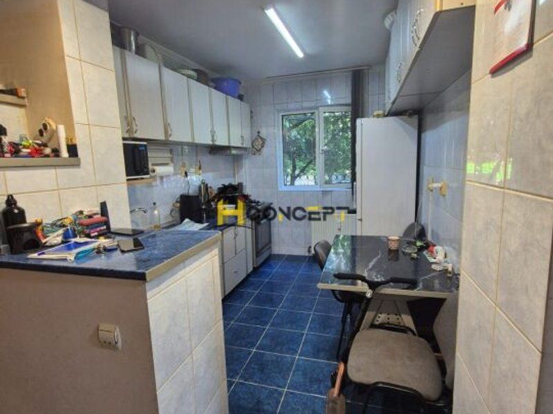 Alea Tomesti 3 camere decomandat Sector 4 - Poză 4