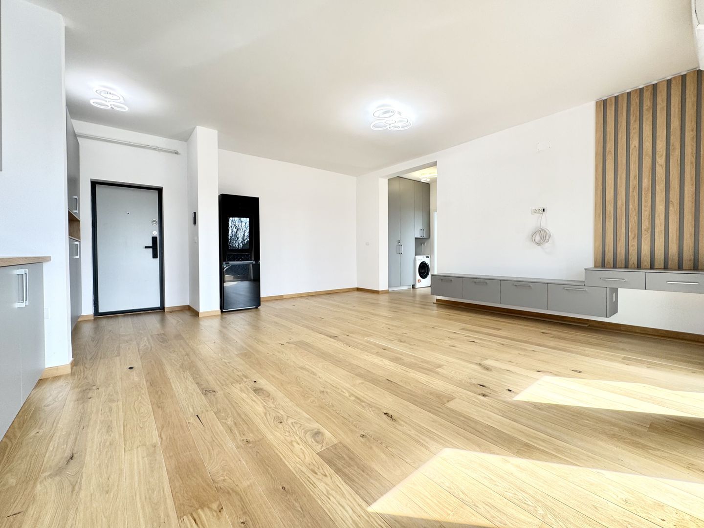 Apartament modern, 2 camere – Zona Lipovei - Poză 1