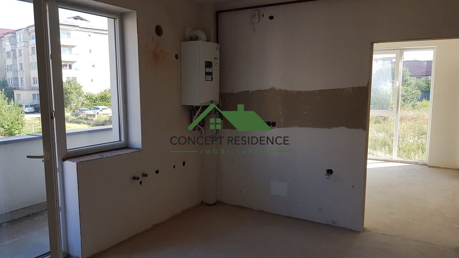 Vând ap 3 camere+parcare, etaj 1 - bloc nou, zona Clinica Somesan - Poză 1