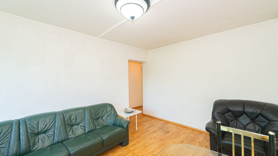 Apartament cu 3 camere de vanzare, 57 mp utili,  Auchan Crangasi - Poză 2