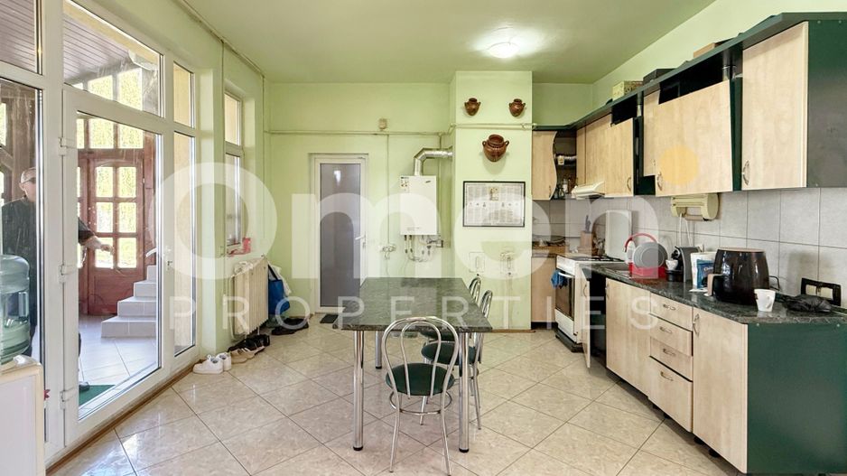 Casa de vanzare Tautii de sus 300 mp + 12 arii teren - Poză 9