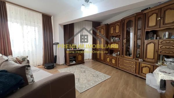 Apartament 3 Camere - Decomandat - Zona de jos - Poză 1
