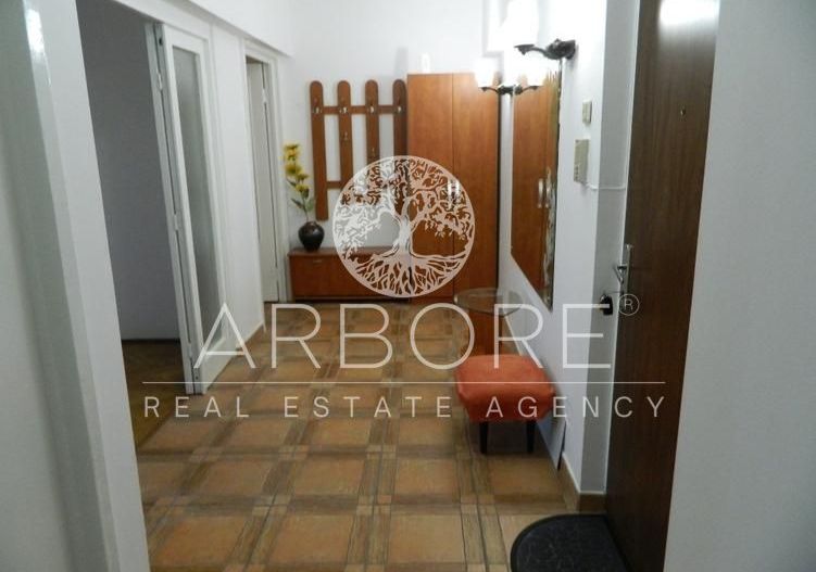 Apartament lux, zona Piata Victoriei, 4 camere , 2 bai, centrala termica  terasa - Poză 16