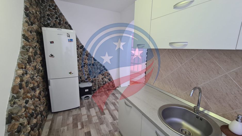Apartament cu 2 camere ultracentral de inchiriat pe termen scurt (1-6 luni) - Poză 6