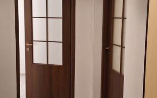 Închiriez apartament central  cu 2 camere - Poză 1