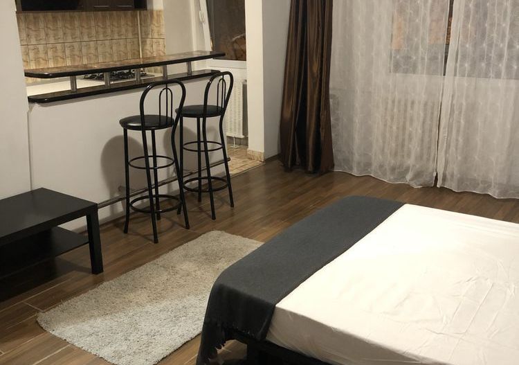 De Inchiriat Garsoniera Nerva Traian - Poză 1