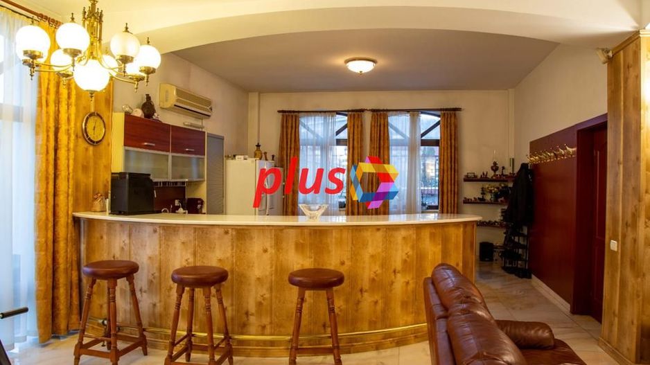 Conac cu piscina - 1810 mp - Poză 8