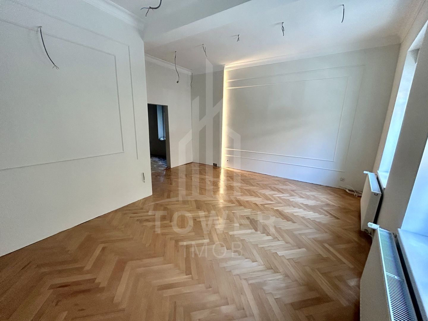 Apartament ULTRACENTRAL de vânzare - Poză 3