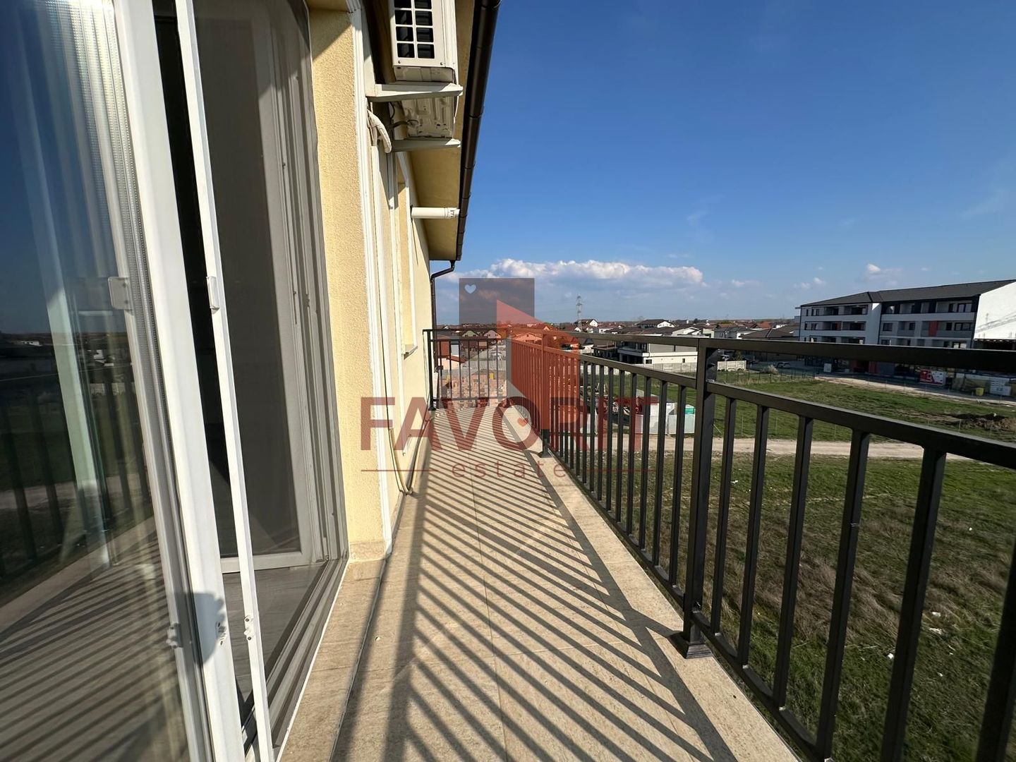 2 camere | centrala proprie | bloc nou | zona excelenta | - Poză 9