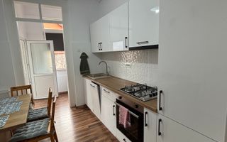 Vilă de închiriat zona Parvan - Poză 9