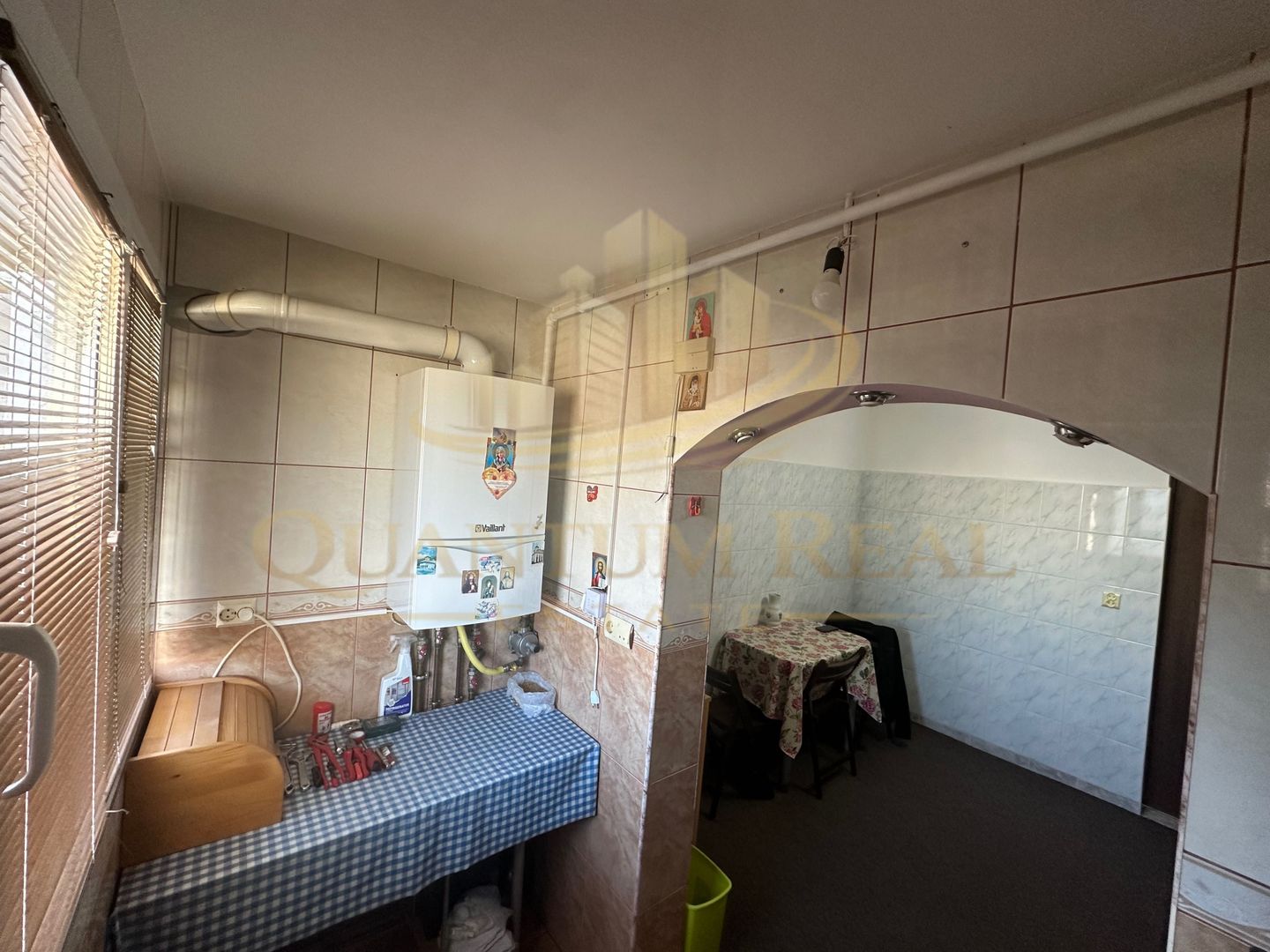 Inchiriez  2 Camere , Centrala proprie,Decomandat , Metrou Dristor - Poză 3