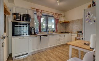 Tunari- Vilă individuală modernă, 4 camere si gradina- Comision 0% - Poză 31