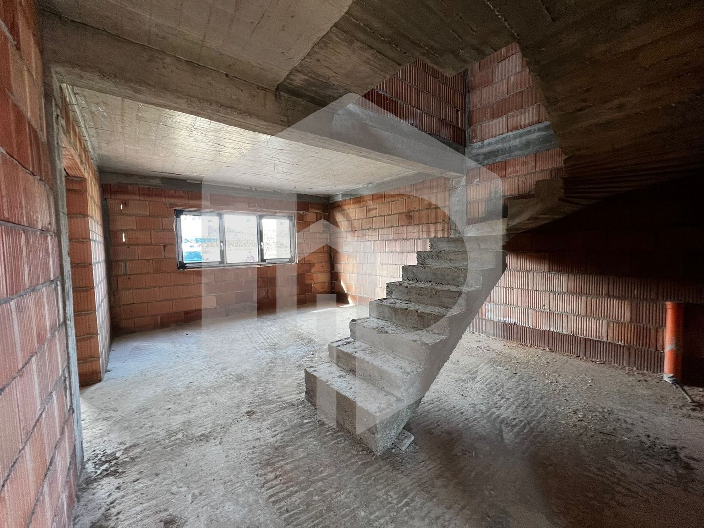 Duplex/Casa Calea Cisnadiei / Teren 250 mp- Pivnita- 3 dormitoare - Poză 6