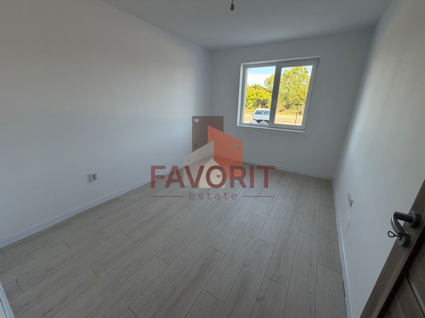 Disponibil imediat. Decomandat. Spatios - Poză 6