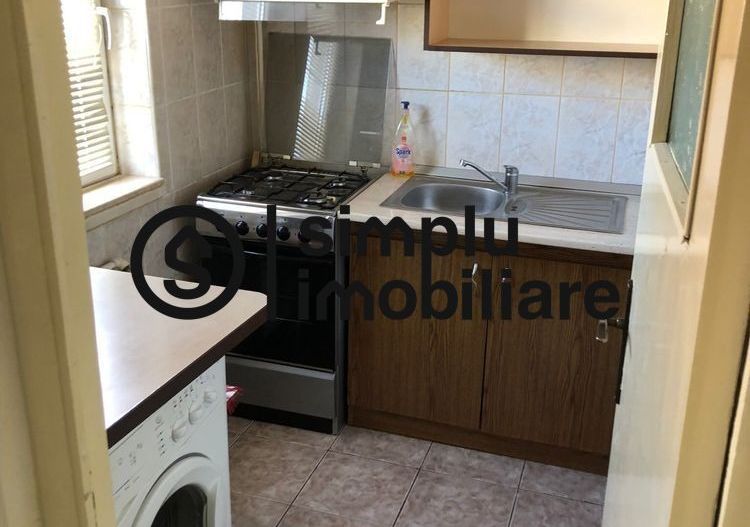 Garsoniera  Rovine, etaj 3/4 - 71 000 Euro - Poză 9