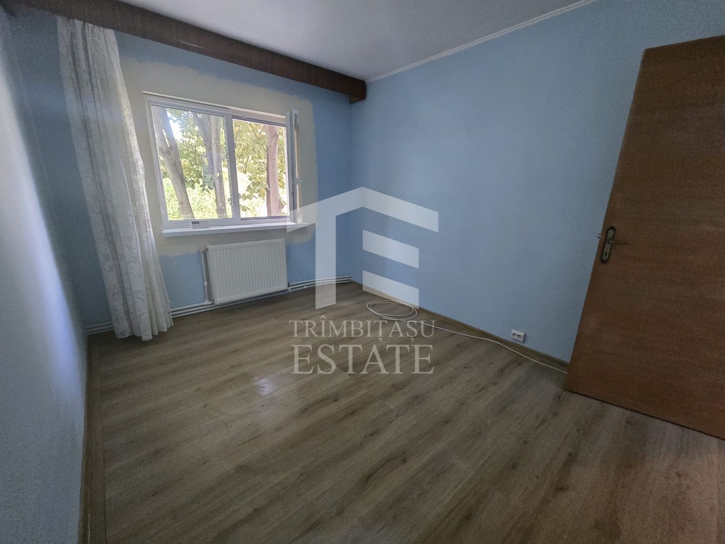 FALEZA NORD- Apartament 3 camere de vanzare. - Poză 3
