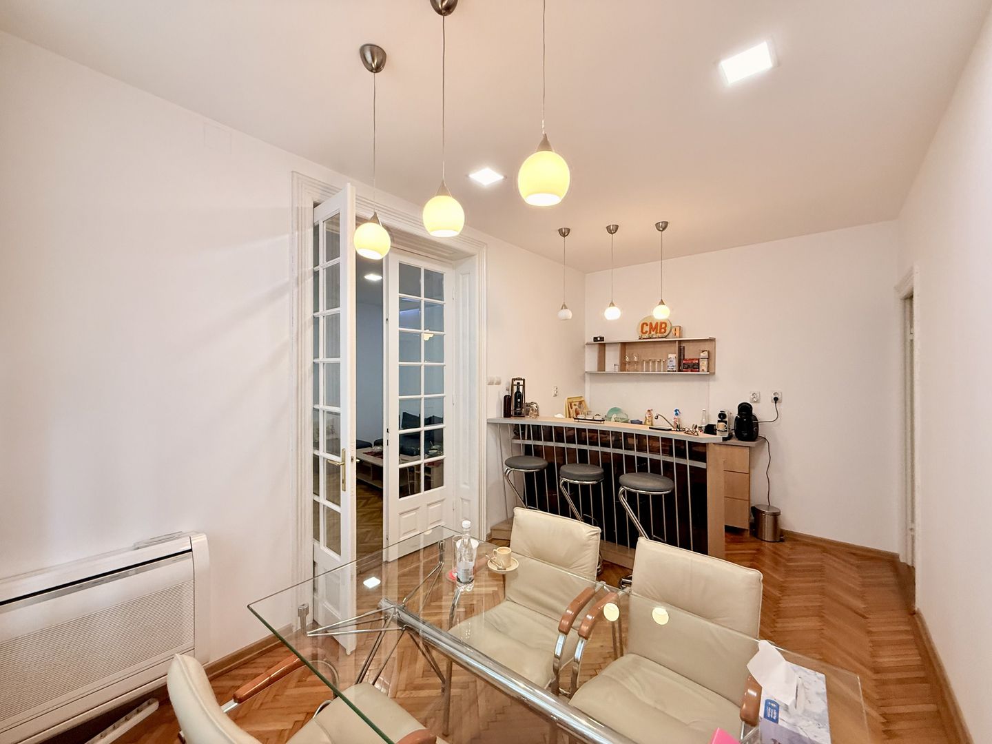 Piata Unirii Fantani Vila  500 mp utili curte 204 mp - Poză 12