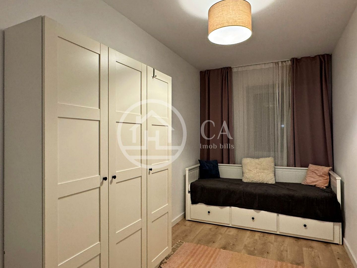 Apartament LUX de închiriat cu 3 camere Prima Onestilor, Oradea - Poză 4