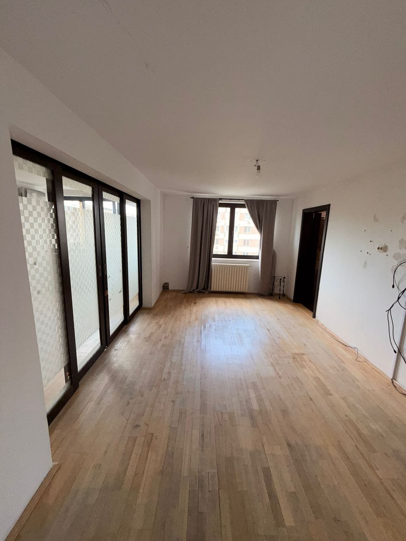 Apartament 4 camere de vanzare Crângași - Poză 18