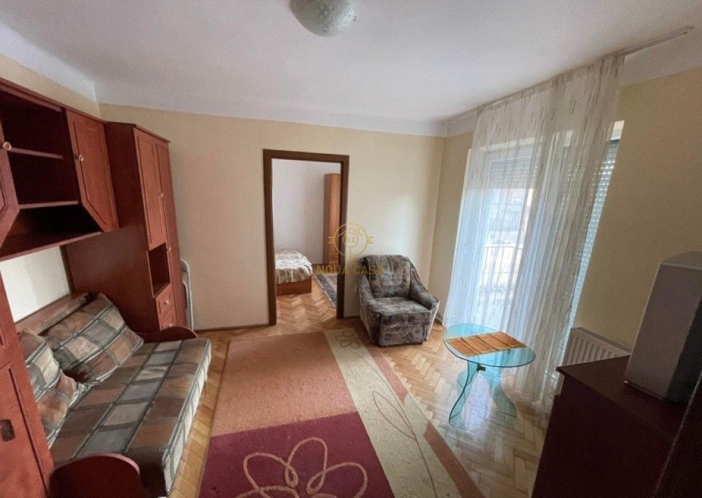 Inchiriez Apartament Centra Satu Mare/Etaj Intermediar/Loc de Parcare - Poză 2