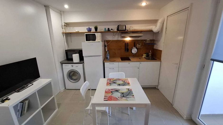 STUDIO OBOR - DORMITOR SEPARAT, PET-FRIENDLY, METROU 3 MINUTE, MODERN - Poză 7