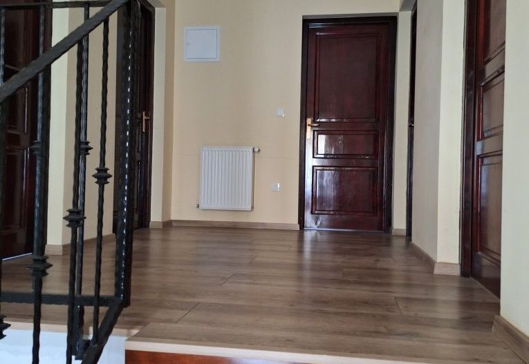 BRASADAS vinde casa construita in 2016 in zona Titulescu. - Poză 2