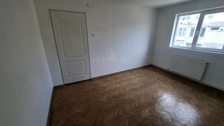 Vind urgent apartament in Turda . - Poză 13