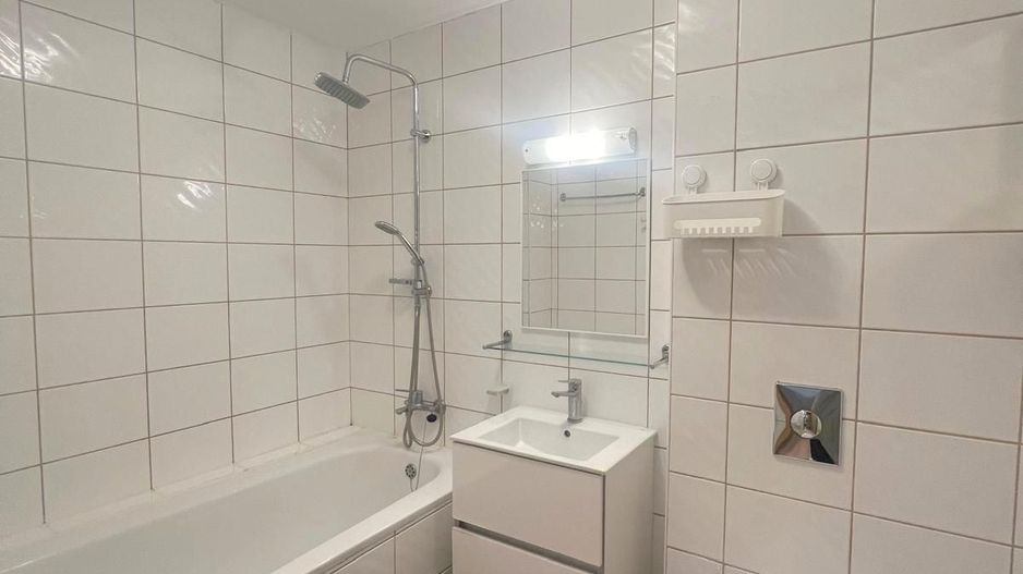 3 camere etaj 1 bloc 2004 Primaverii - Poză 10