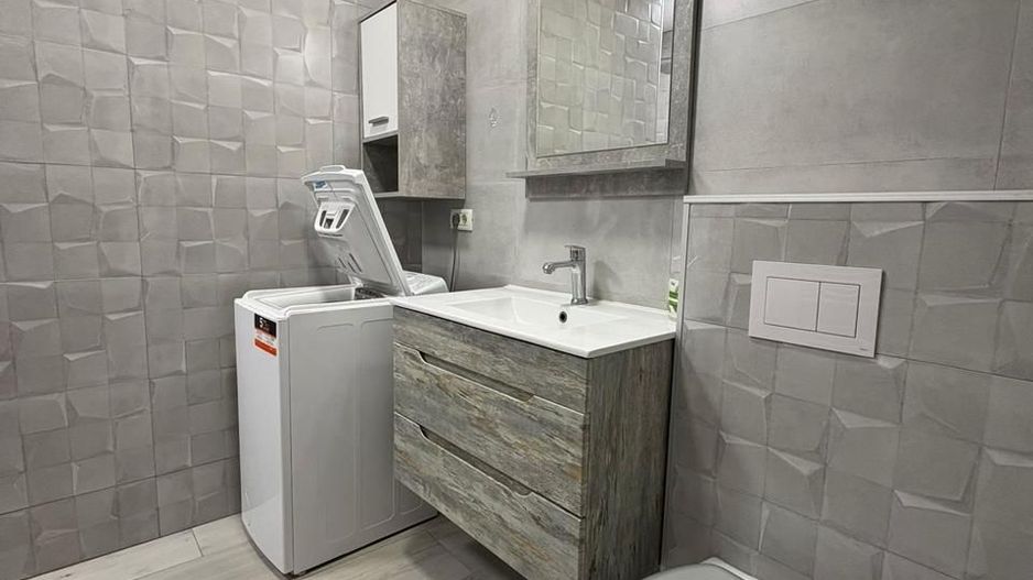 Apartament de închiriat cu 2 camere în WEST RESIDENCE, Oradea. - Poză 7