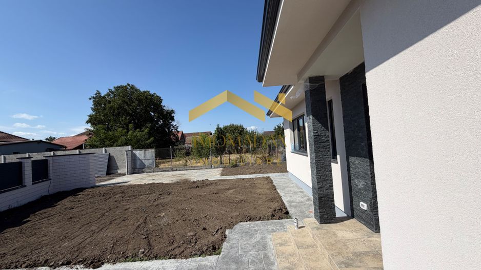 -Casa individuală -4 camere -2 băi - - Poză 20