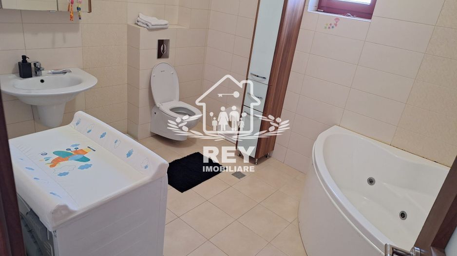 Apartament 4 camere,110 mpu,zona Centrașă/Moldoveanu-Cedonia - Poză 9