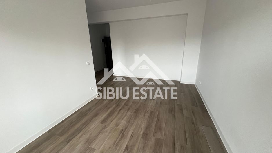 Studio intabulat finisat modern ansamblu Casian Renaissance Selimbar - Poză 1