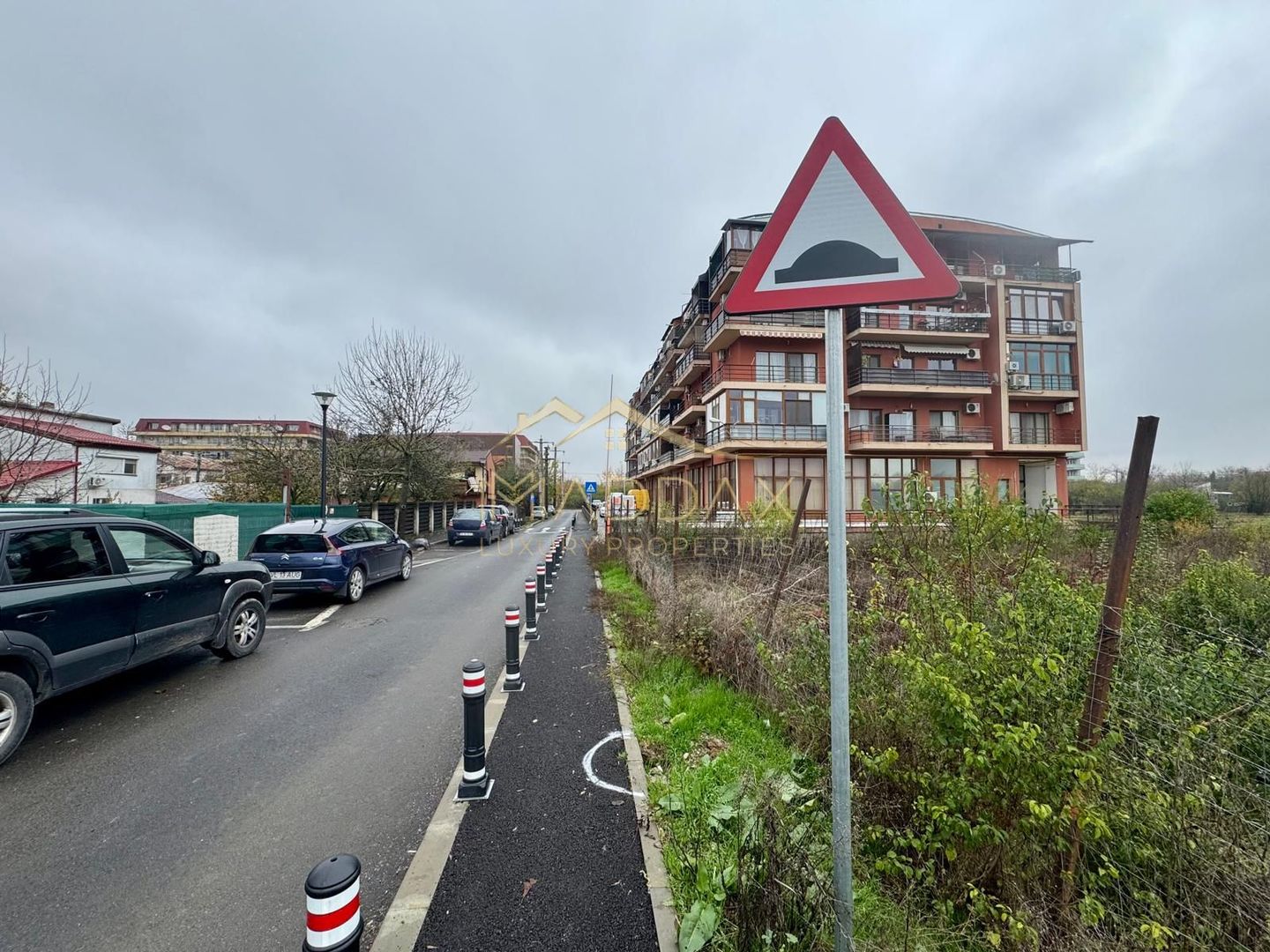 Teren Intravilan *500mp* / P+2 // Straulesti - Poză 3