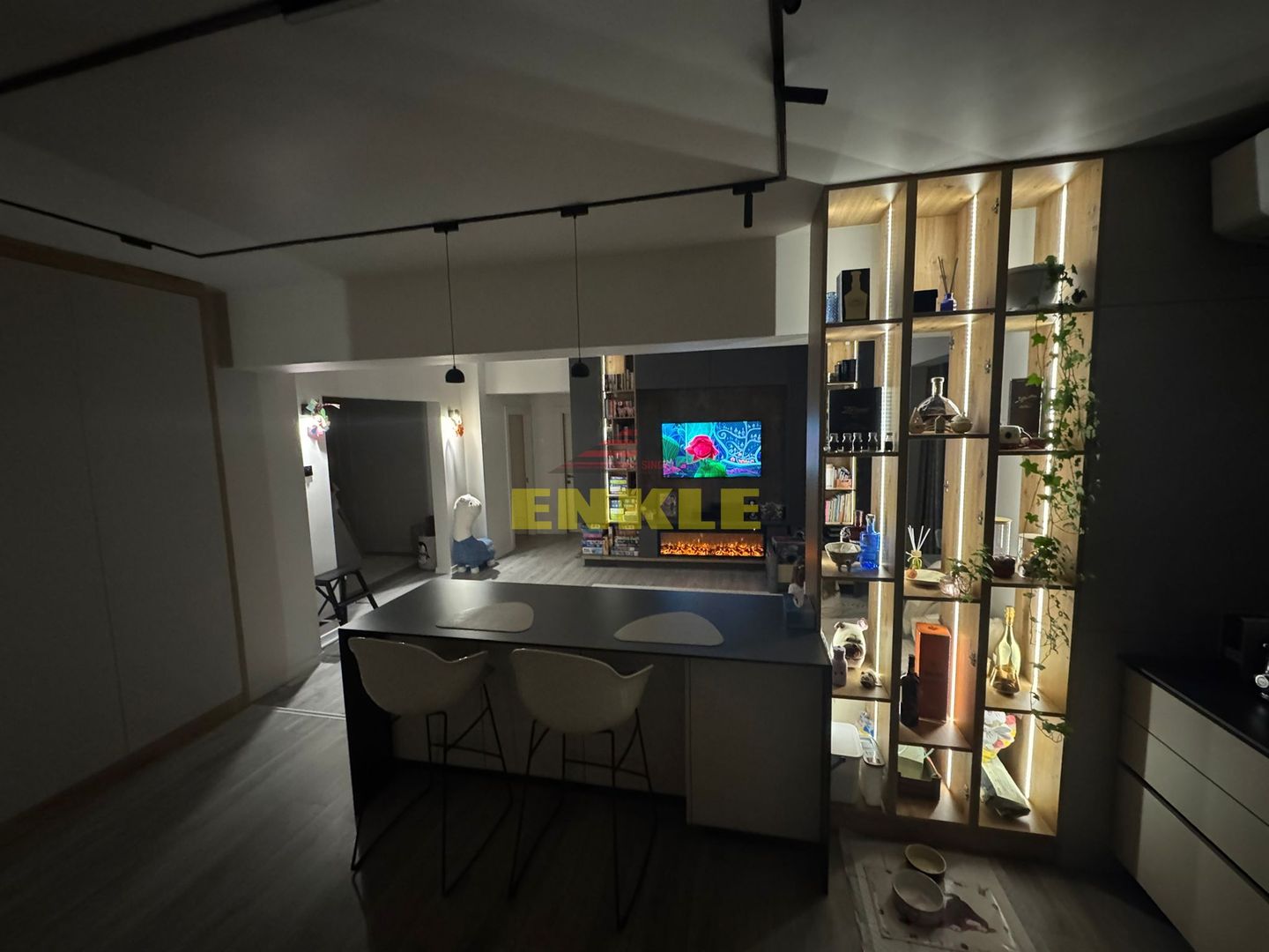 De vânzare – Apartament 4 camere, 102 mp, zona Bazar - Poză 12