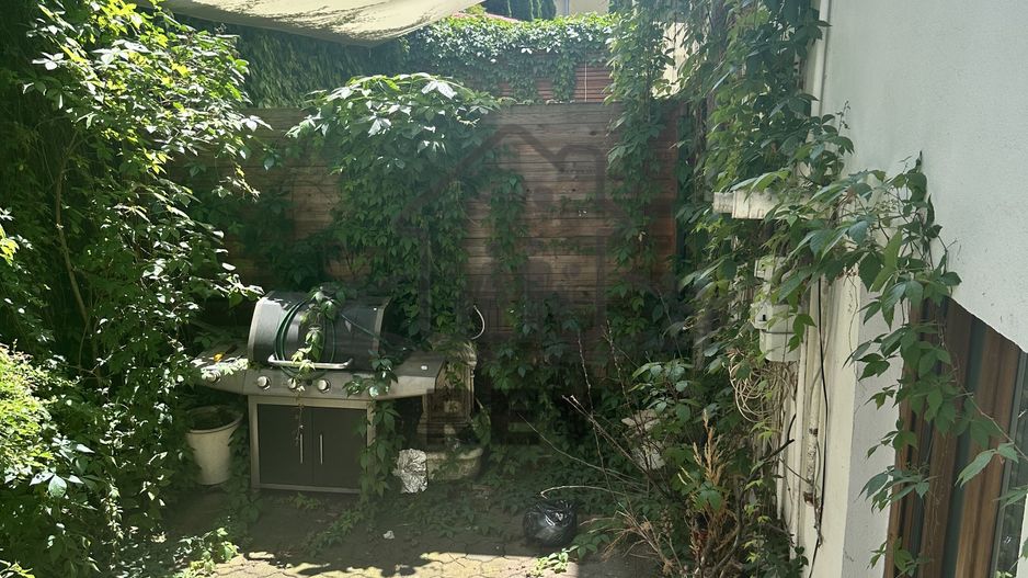 Imobil 3 niveluri, renovat, cu spațiu comercial si 2 ap.- Bd. Victoriei - Poză 21