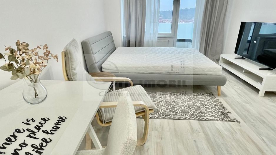 1 CAM CENTRU PALAS , PARCARE, UNIREA TOWERS 450 euro, comision 225euro - Poză 1