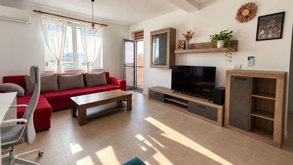 Dumbrăvița | 3 Camere | 76,6 mp | Grădină 46.5 mp | 2 Băi | Dressing | 2 Parcari - Poză 4