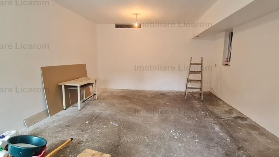 Casa individuala cu 2 apartamente, 6 camere,teren 403 mp,ASTRA. - Poză 13