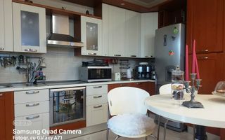 Casa lux cu 5 camere in Rontau - Poză 6