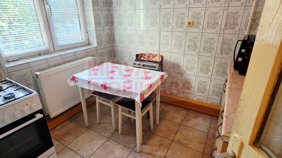 Casă 4 camere, teren 315 mp, garaj – Cantacuzino, Ploiești - Poză 11