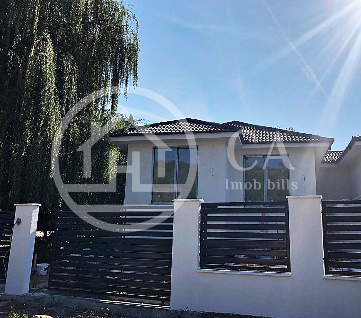 Casa de vanzare cu 4 camere in zona Gheorghe Doja - Poză 1