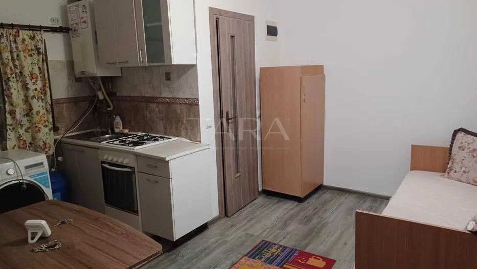 Vand apartament cu 2 camere in Floresti. - Poză 1
