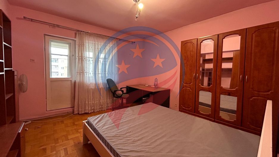 Apartament 3 camere decomandat de inchiriat pe Calea Severinului Craiova - Poză 2