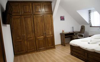 Casă cu 4 camere de vânzare | zona Ultracentrala - Poză 8